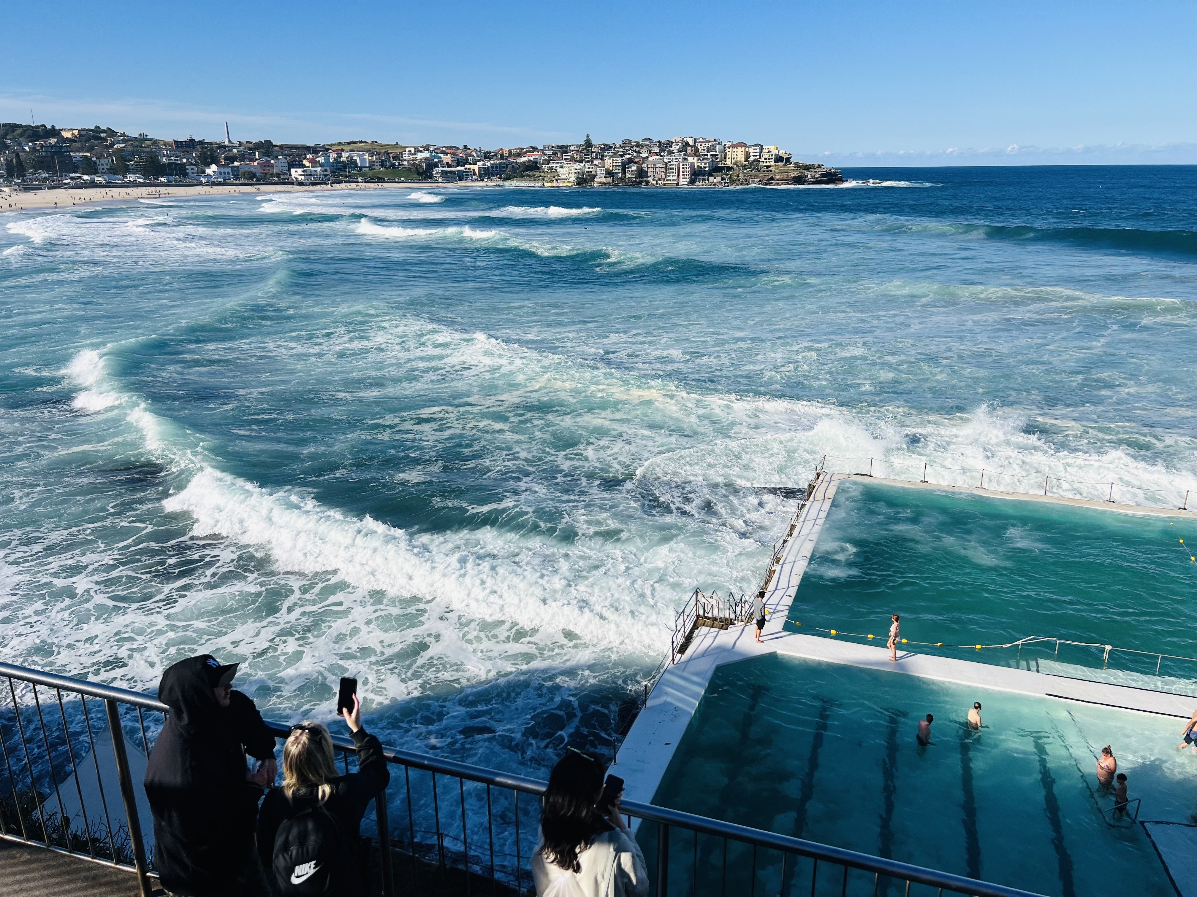 Bondi3